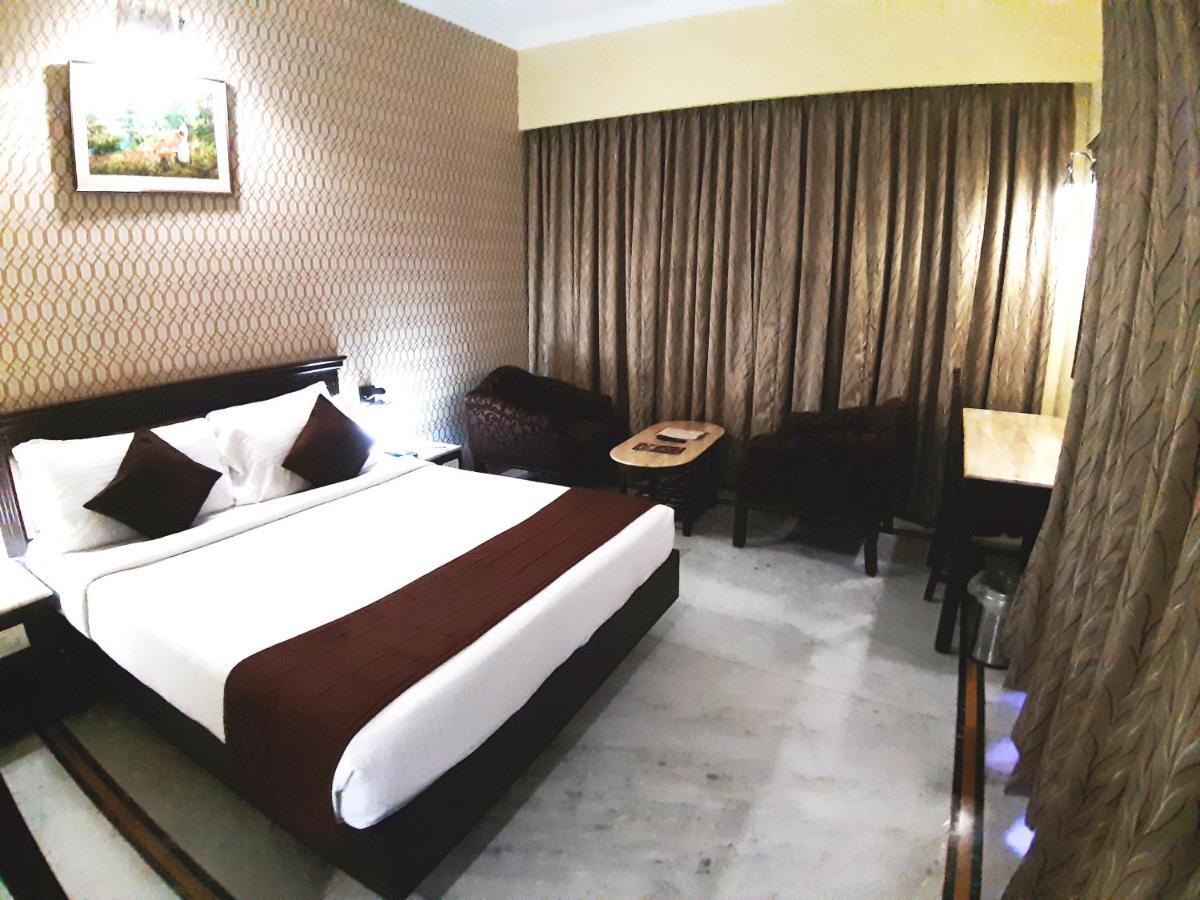 Raj Palace Hotel